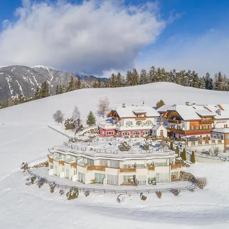 Amaten Hotel