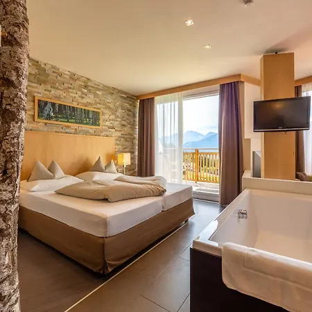 Otel Amaten Brunico